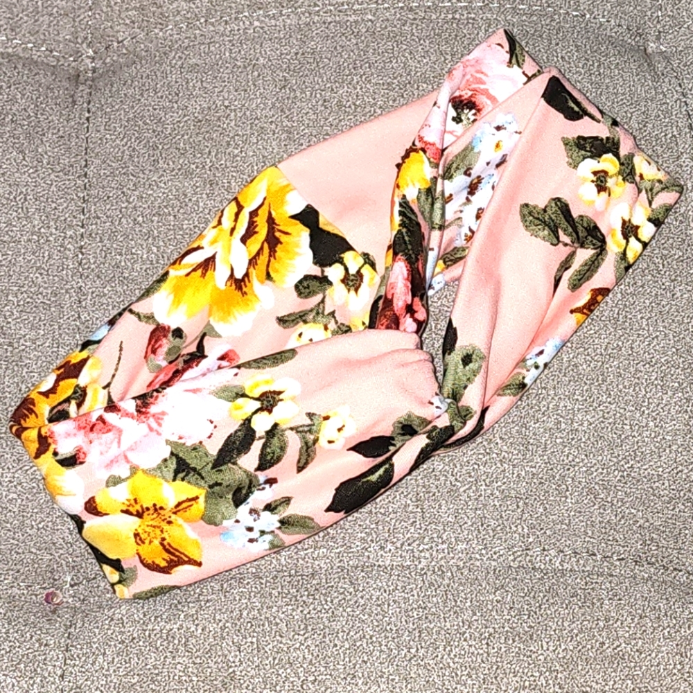 Twist headband